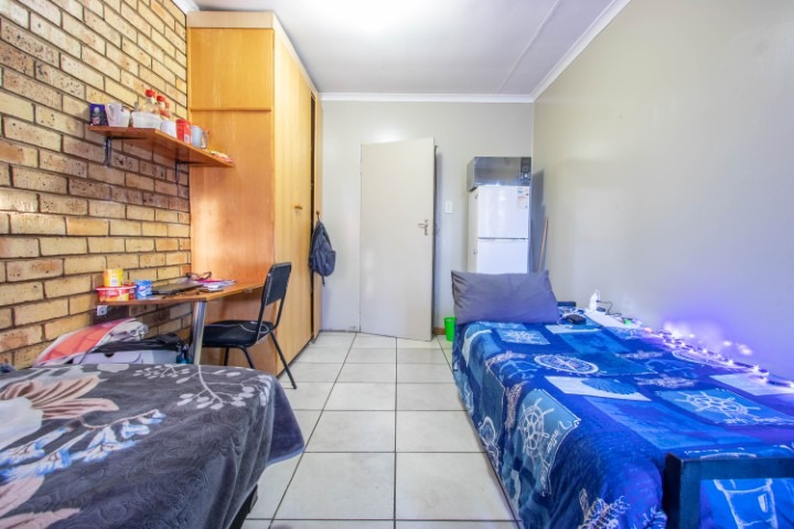 To Let 11 Bedroom Property for Rent in Die Bult North West